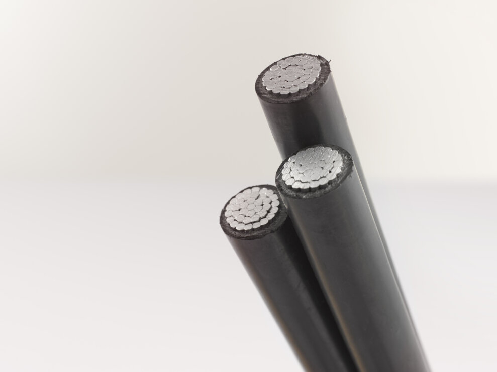 Cable Low Voltage LE4423 Fullsize 001 2014 Original c Borealis