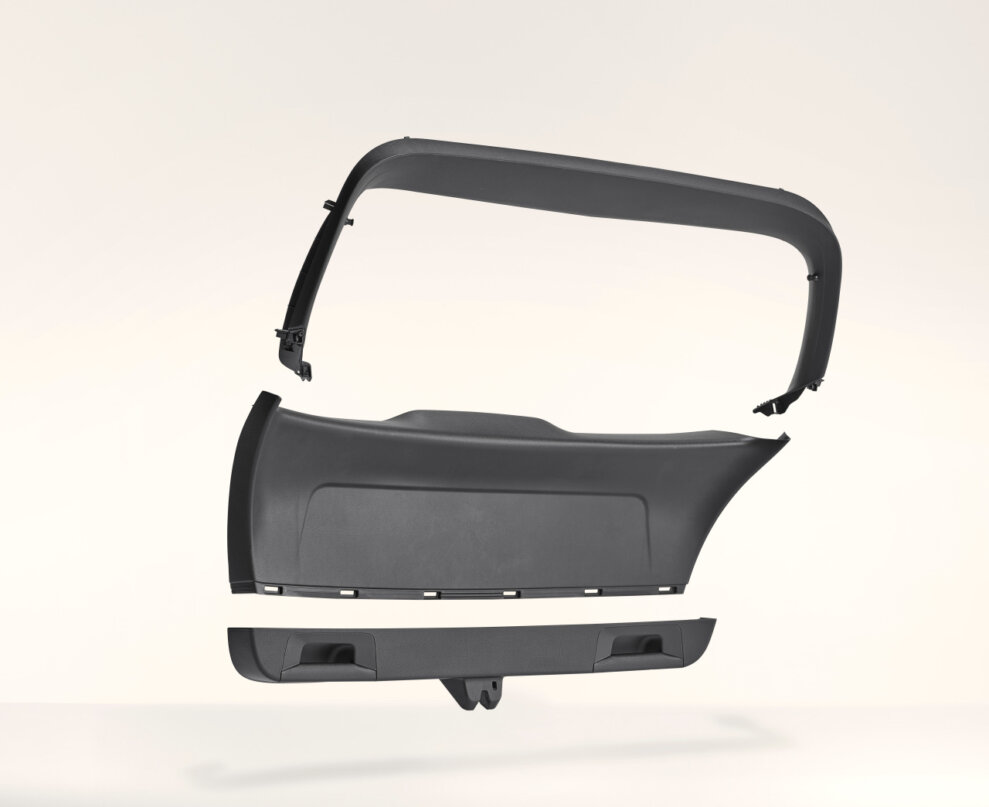 Daimler A Class Door Cladding 003 2019 Office c Borealis