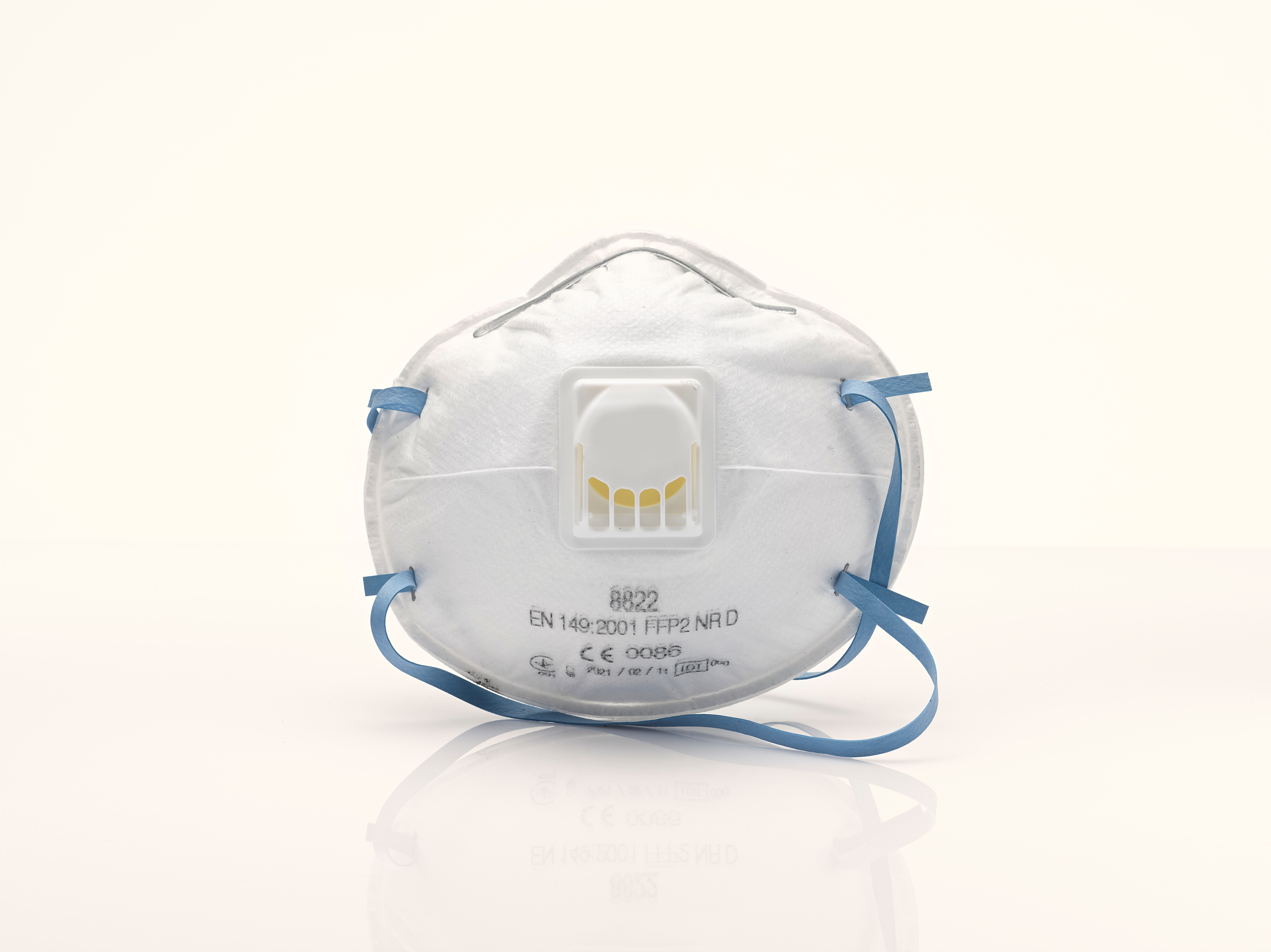 photo: Face mask classification type EN 149.2001 FFP2 NR D