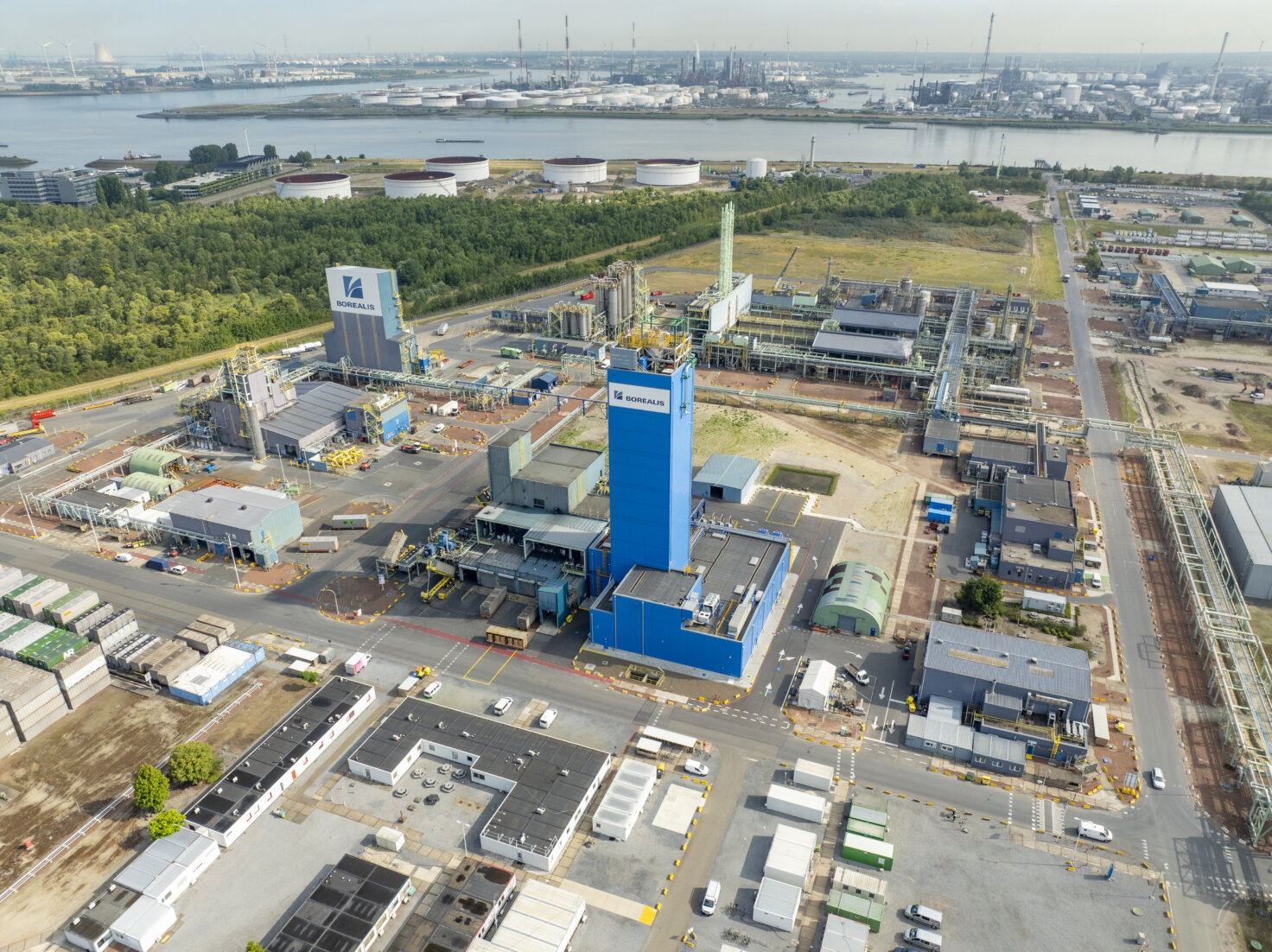 25 07 12 Borealis site Zwijndrecht foto 15